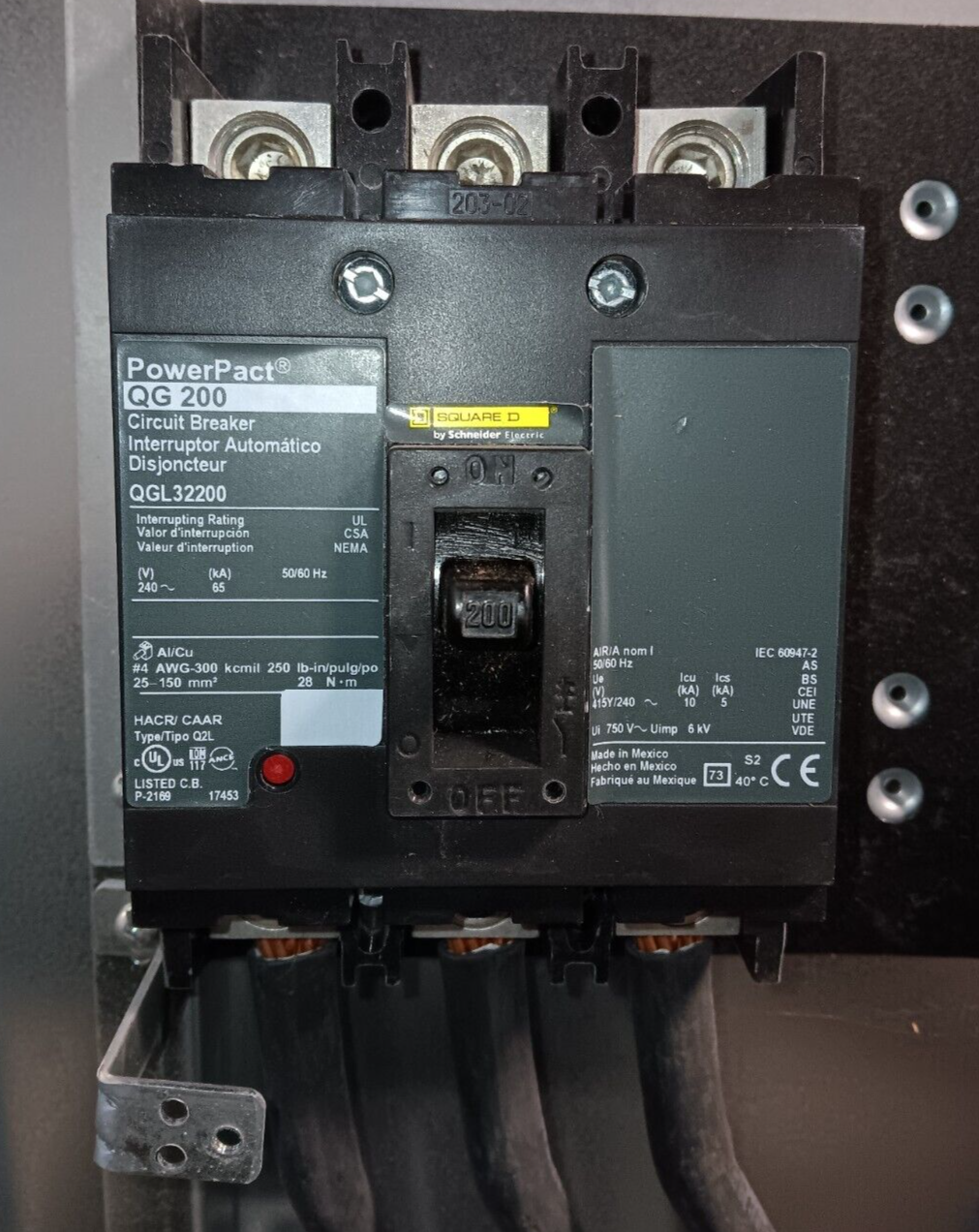 NEW SQUARE D 400 AMP MAIN BREAKER NQ PANEL 42 CIRC 208Y/120V 3Ø 4W