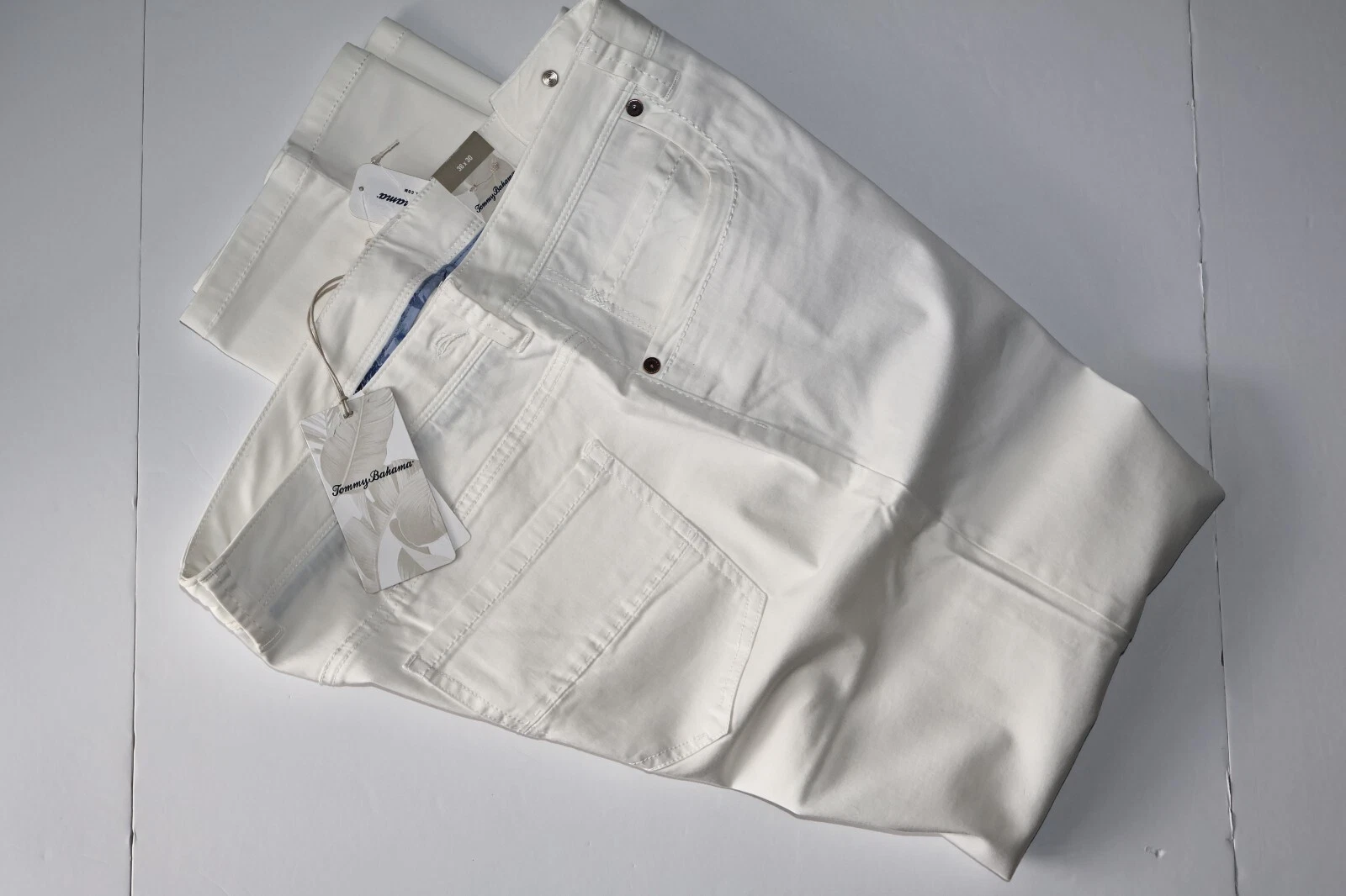 Tommy Bahama Pants Boracay Five Pocket Flat White T115497 New 44x32 44 Waist
Opens in a new window o