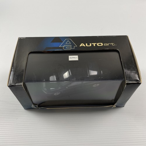 Holden Coupe Concept Car 1:43 Metallic Black and Blue AUTOart Model Commodore - Picture 3 of 7
