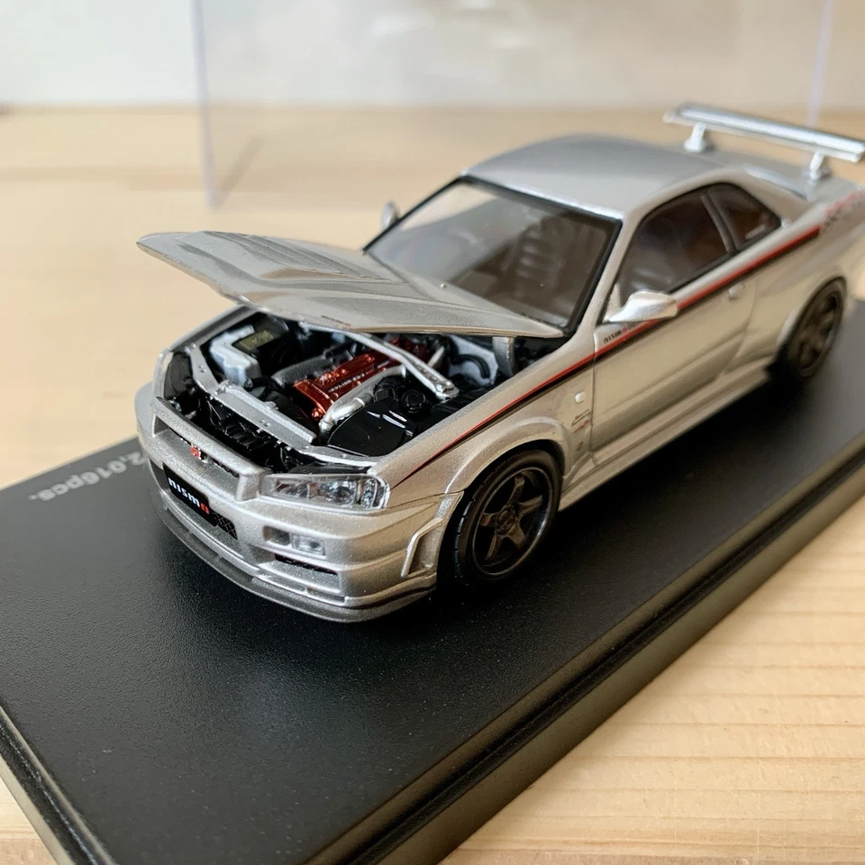 Nissan Skyline Nismo GT-R R34 S-Tune 1:43 Kyosho 03383S Silver cofano motore - Immagine 3 di 4