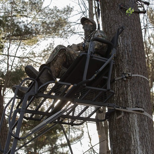 Rivers Edge Lockdown Wide 1-Man Ladder Tree Stand Extra Wide Platform - Picture 2 of 3
