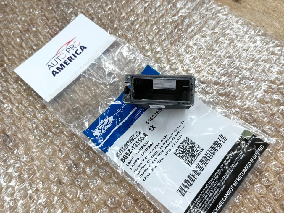Lámpara de matrícula para Ford Transit Ranger 2014-2023 diestro o derecho bb5z13550a fabricante de equipos originales nueva Foto 3 de 3