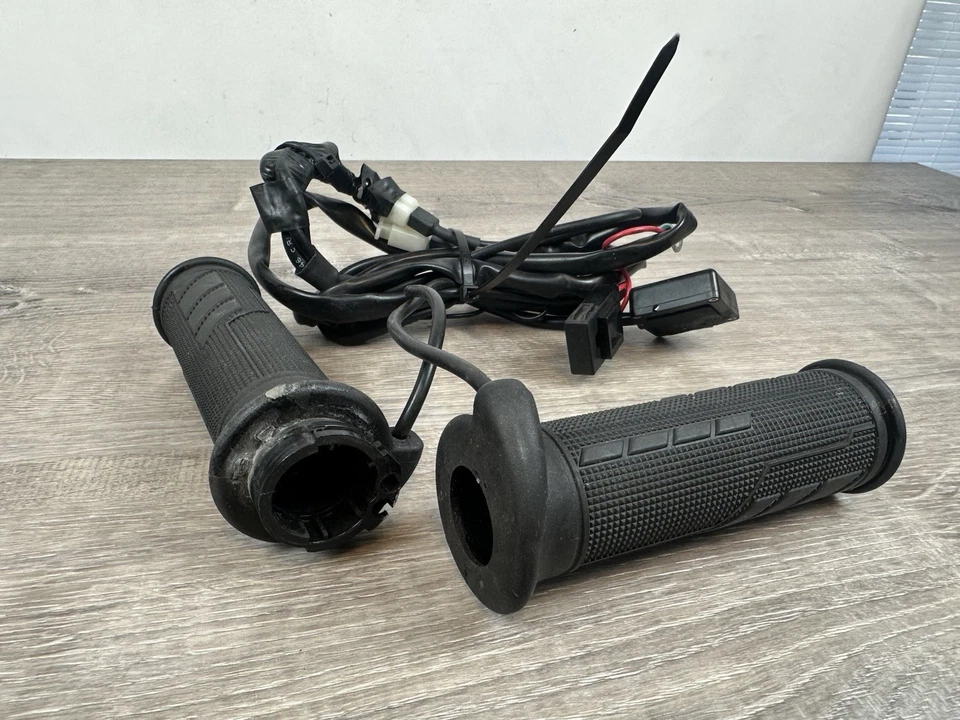 Harley Davidsion Heated Hand Grip Left Right Set - Image 4 of 4