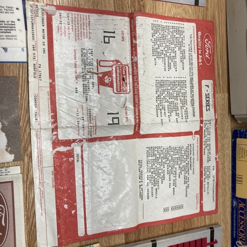 1987 FORD F SERIES F150 F250 F350 Truck OWNERS MANUAL Window Sticker Case Nice - Picture 5 of 10