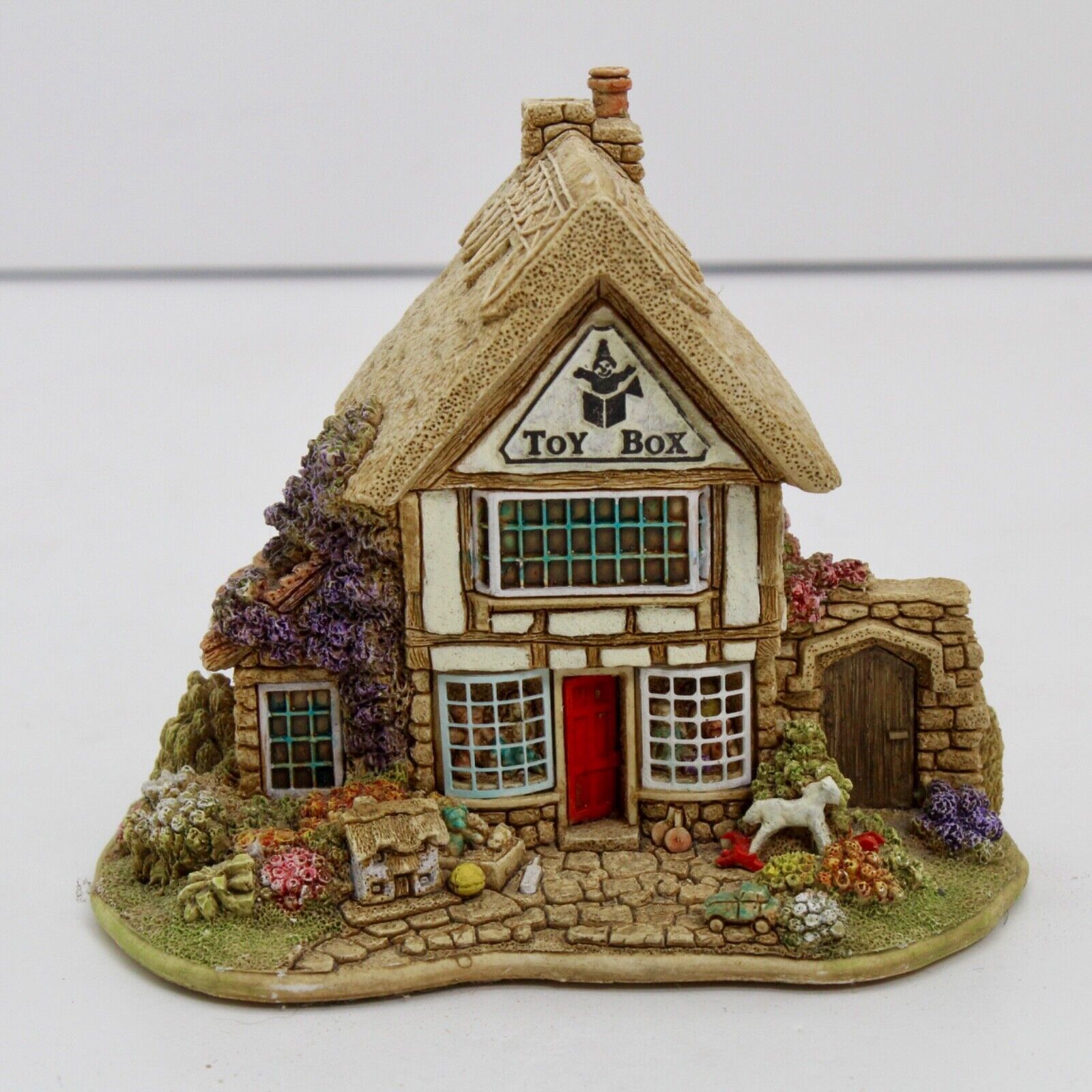 Lilliput Lane - The Toy Box Lilliput Lane - The Toy Box