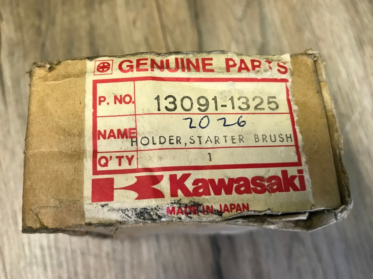 1984 84 KAWASAKI NINJA ZX900 NOS GENUINE HOLDER STARTER