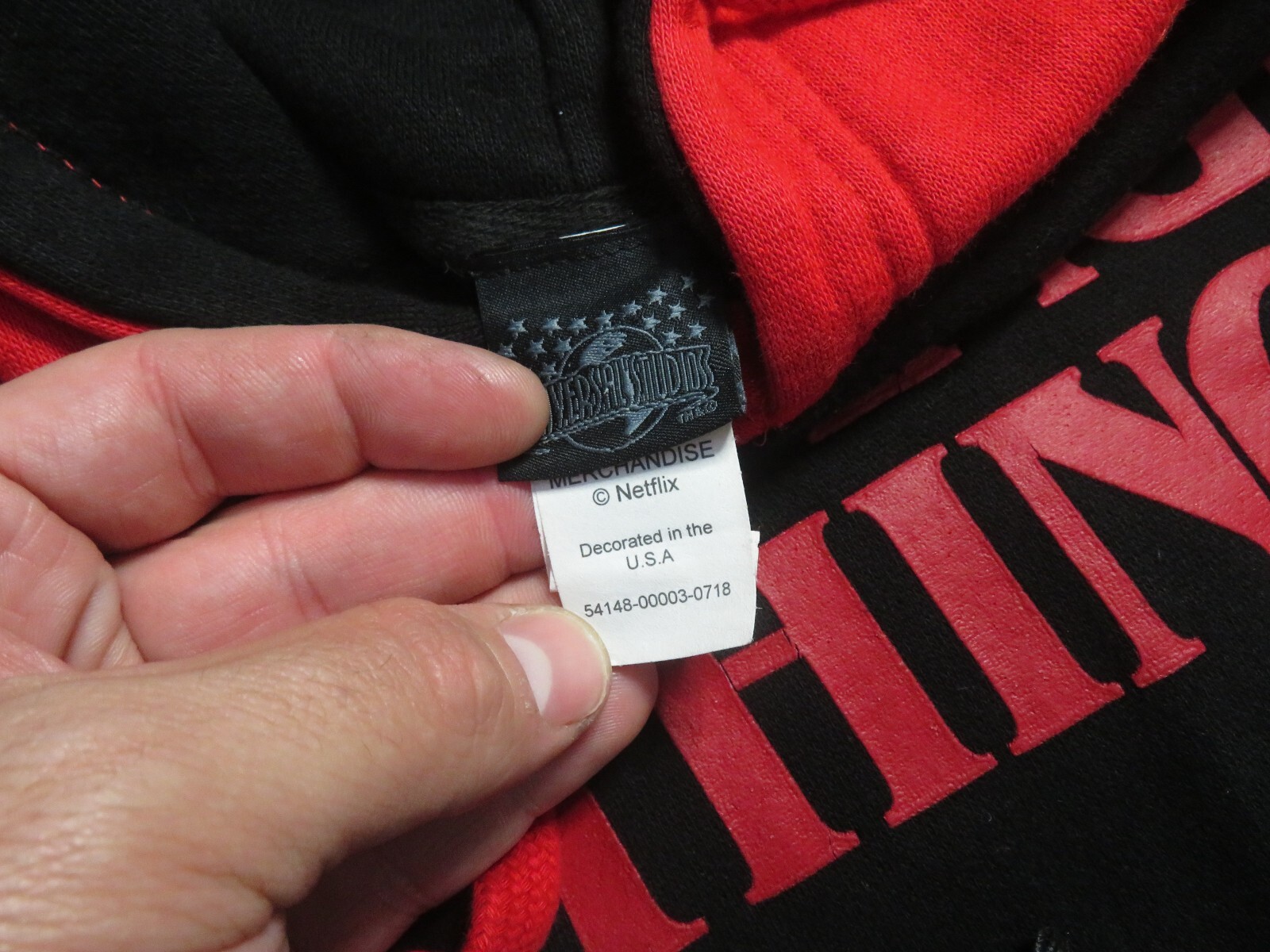 Universal Studios 2018 Stranger Things Hoodie Siz… - image 6