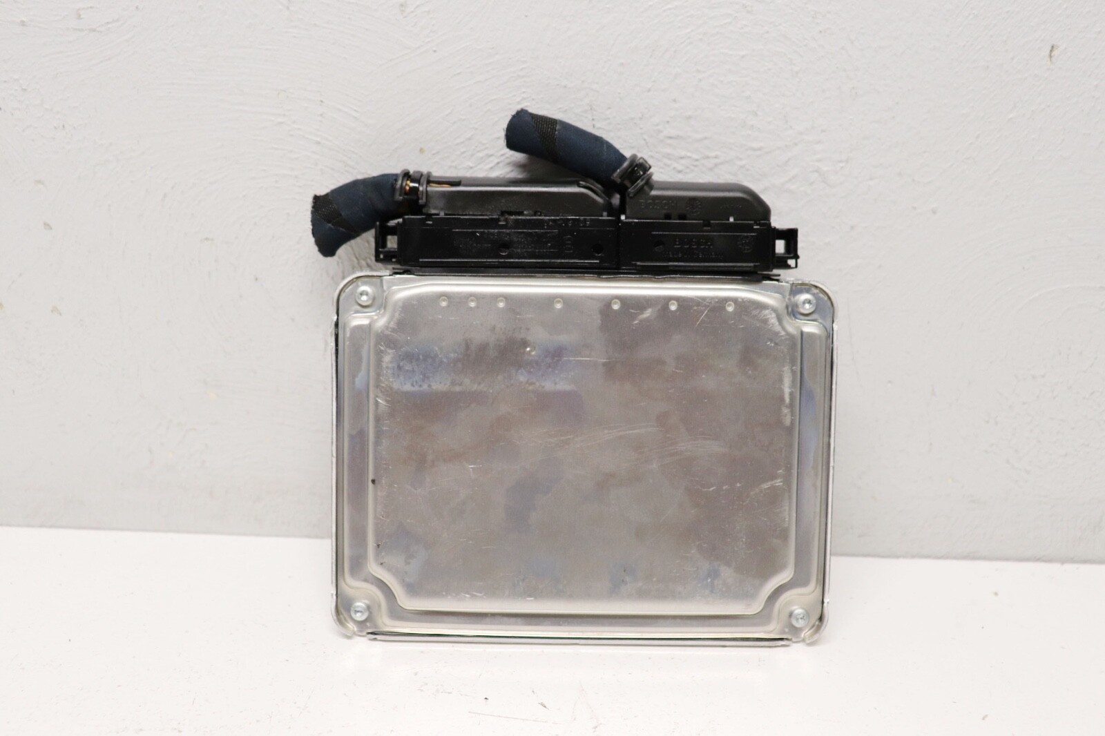 P90788 2005 Maserati Quattroporte M139 Engine Computer Module 198428 OEM