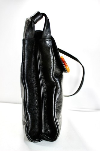 Sac liquidation messager bandoulière cuir noir JEAN PAUL GAULTIER tortue panneau avant