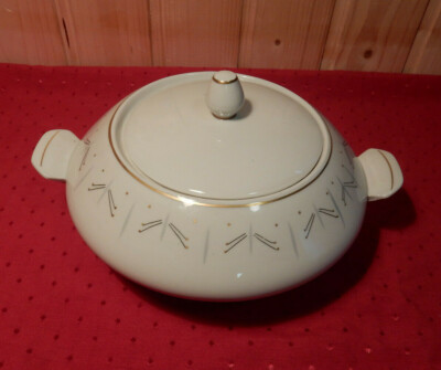 Vintage Small Terrine VEB Porcelain Works Triptis 1960s Gold Rim