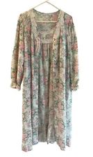 Miss Elaine Cottage Prairie Seersucker Robe with Nightgown Set Sz M VTG Lace EUC