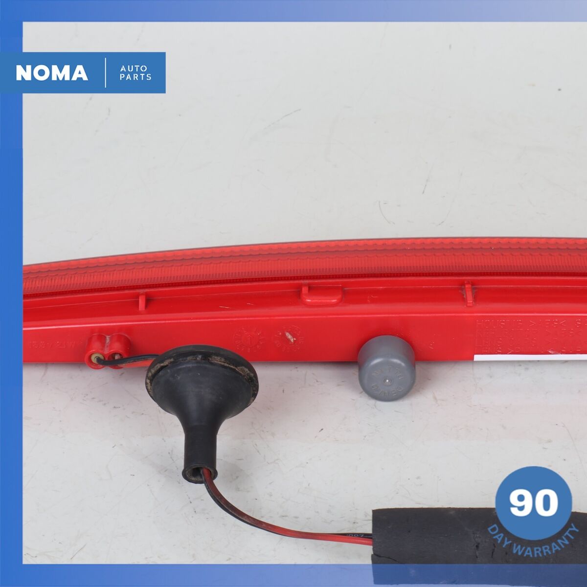 07-15 Jaguar X150 XK Trunk 3rd Third Brake Stop Light Lamp 07-15 Jaguar X150 XK Trunk 3rd Third Brake Stop Light Lamp