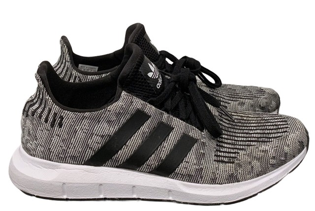 adidas swift run shoes all black