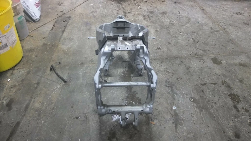 03 Honda ST 1300 ST1300 A chassi quadro pan europeu - Imagem 4 de 4