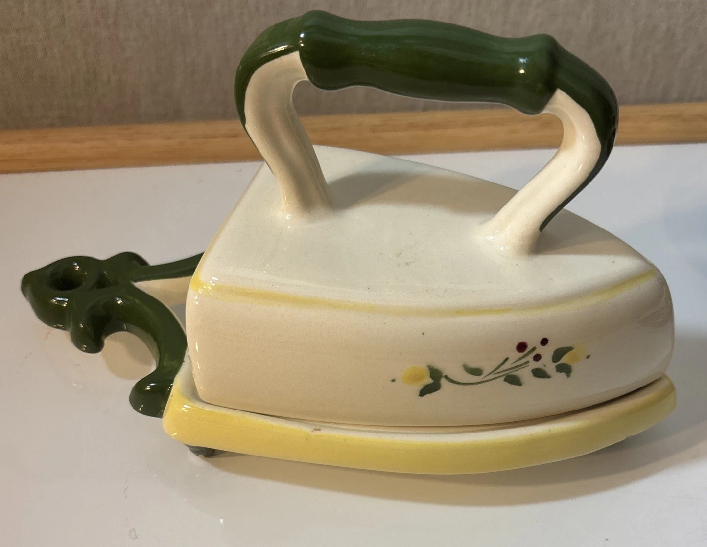 Brock Of California Butter Dish Vtg Farmhouse Iron W Lid & Resting Plate Unique
Opens in a new windo
