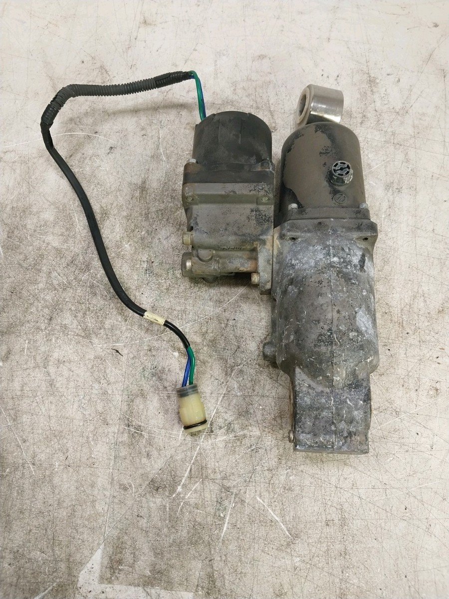 Suzuki Outboard DF60 DF70 DF90 DF115 Tilt Trim Unit 48400-90J00 | eBay