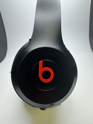 Auriculares inalámbricos Beats by Dr. Dre Solo3 negros rojos colección Icono década - Imagen 2 de 11