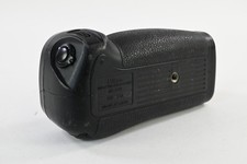 Genuine OEM Nikon MB-D10 Multi-Power Battery Pack Vertical Grip G628