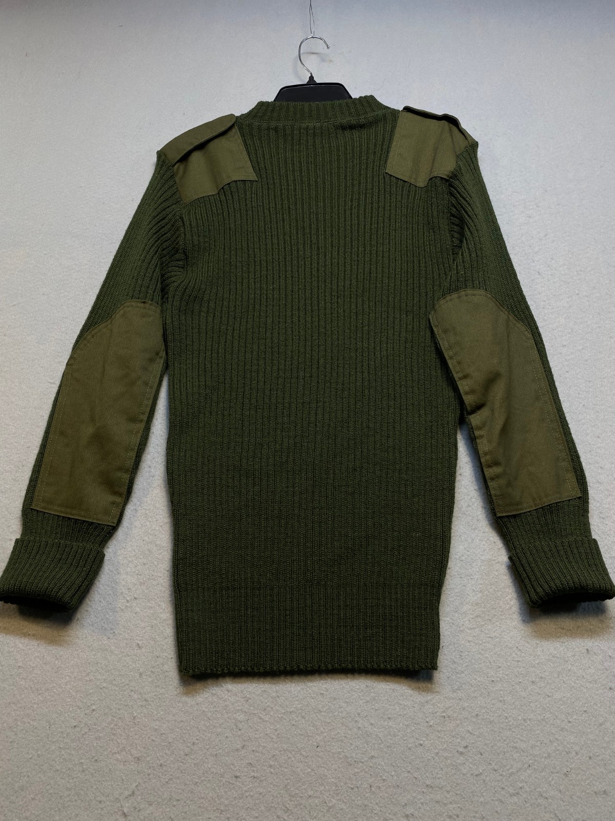 NWT US Military DSCP Sweater Mens 42 Army Green Valor Collection Wool Commando