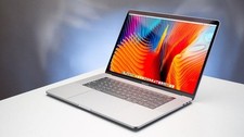 MacBook Pro Touch Bar 15" (512GB RAM, Intel Core i7, 2.9GHz, 16GB RAM) Laptop -