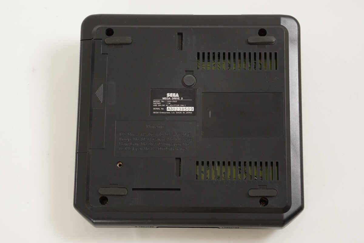 Mega Drive 2 Sega Console HAA-2502 Tested System JAPAN Mega Drive 2 Sega Console HAA-2502 Tested System JAPAN