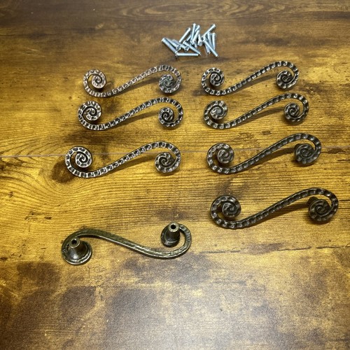 Atlas Cabinet Knobs Pulls Handles Aged Bronze With Hardware - Set Of 8 - Picture 4 of 5
