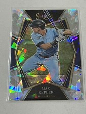 2022 Panini Select Cracked Ice Max Kepler/25 Premier Level Prizm Minnesota Twins