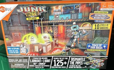 HEXBUG ''JUNK BOTS REV'S HIDEOUT'' 125+ CONSTRUCTION PIECES - NEW