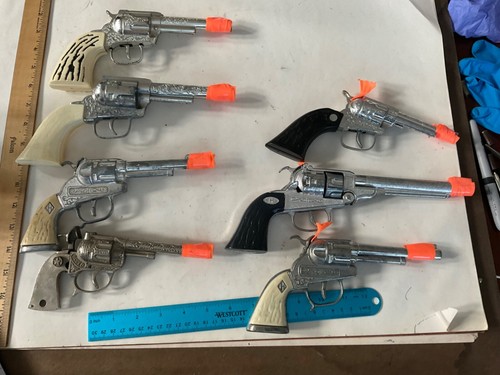 7 Vintage Toy Cap Guns – 3 of the cap guns working, others are for parts - Picture 16 of 20