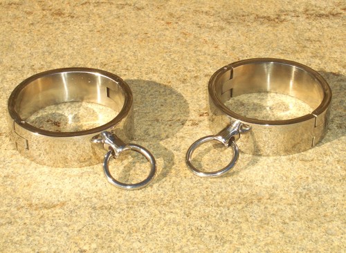 Halsfessel Handschellen Fußschellen by bound KB-904 Fesselset bondage Schmuck - Bild 6 von 26