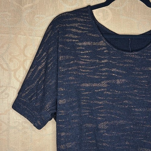 Takeout Women's Zebra Shimmer Quarter Sleeve Sweater Size Medium - Picture 3 of 4