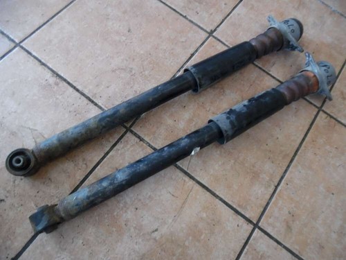 VW Polo 9N Stoßdämpfer Dämpfer Hinten Rechts / Links