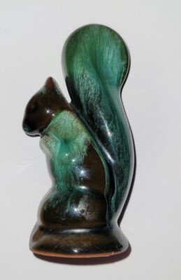 Vintage Blue Mountain Kanada Keramik grün Tropf EICHHÖRNCHEN FIGUR