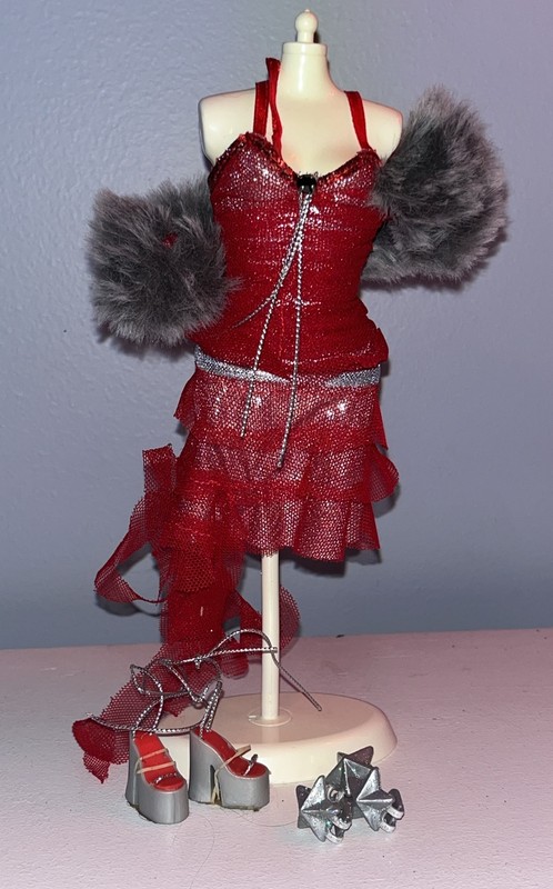 Barbie Doll Fashion Fever Sparkle & Shine J3676 Red Dress Gray Stole Clips Shoes