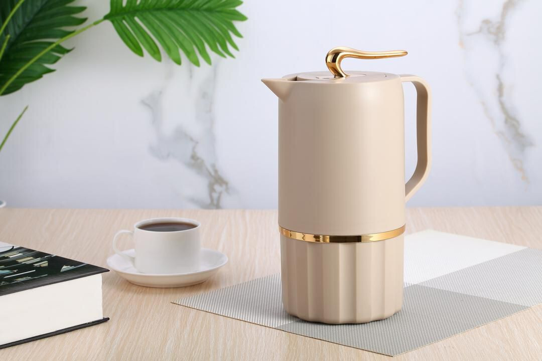 Teekanne Thermoskanne Isolierkanne Kunststoff 1 L mit Glas Kaffekanne