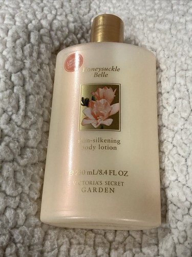 Victoria's Secret Garden 8,4 OZ Madreselva Belle Loción Corporal Piel-Sedosa De Colección - Imagen 5 de 7