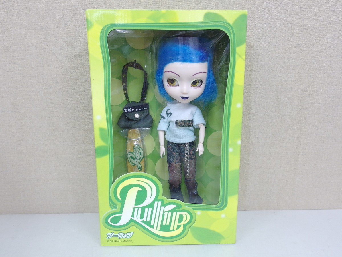 Pullip STREET F-502 boyish girl riding a TK2 fashion