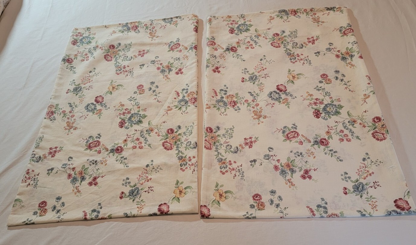 2 Vintage Look Floral Pillow Cases, 20 X 30 Stan/queen. Creamy Soft