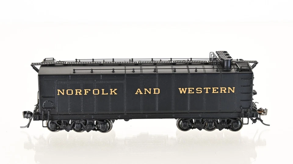 Broadway Limited Auxiliary Tender Norfolk & Western HO scale - Image 3 of 4