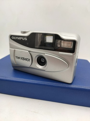 Olympus Trip XB401 35mm Film Point and Shoot Camera Silver Doesn't work - Picture 3 of 9