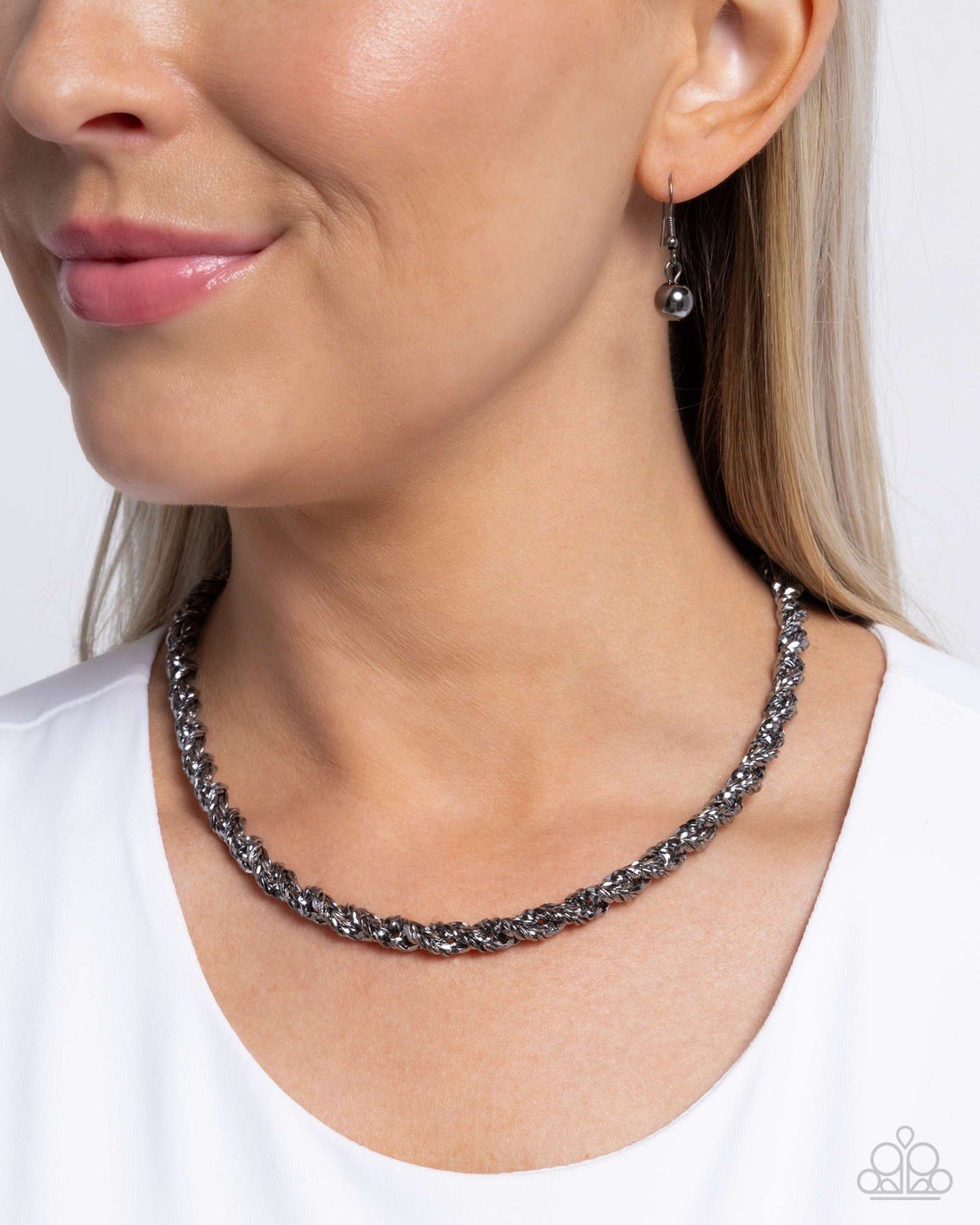 New Paparazzi Jewelry-Edgy Etching Necklace-Black