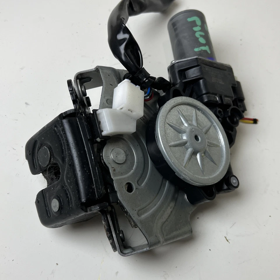 Honda Pilot 2020 puerta levadiza puerta trasera cerradura pestillo actuato 163800-0800 OEM Foto 2 de 4