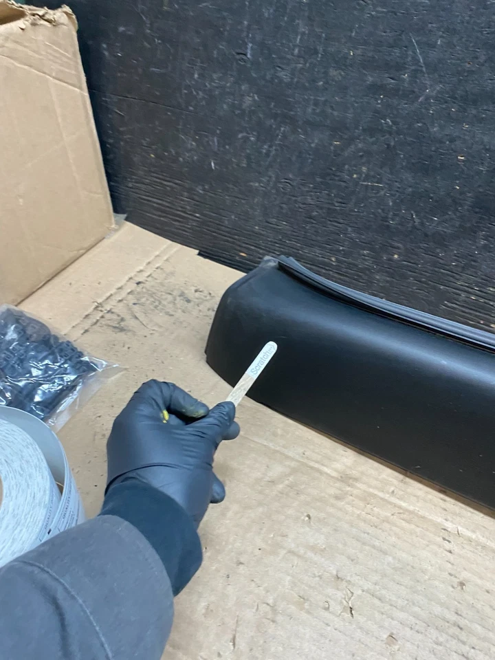 Tercera luz de freno Chevrolet Express 2003 a 2020 alerón V3380 DG Foto 4 de 4