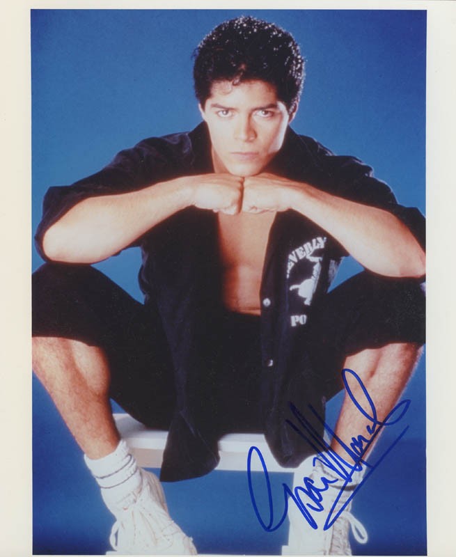 ESAI MORALES PHOTOGRAPH SIGNED