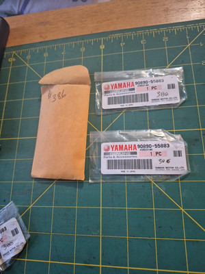 2 New In Bag Genuine OEM YAMAHA #386 Key 