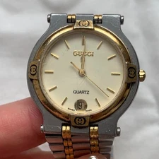 Gucci 9000M QZ Ivory Dial Date 1YBY Quartz Watch Working Item Used From Japan