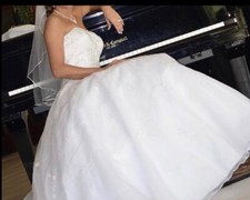 wedding dress size 0-5/7, white, David’s bridal, long bride 5’4”