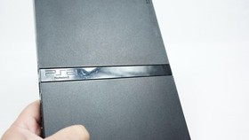 Sony PlayStation 2 PS2 Console Slim Bundle with Games & Controller SCPH-70012