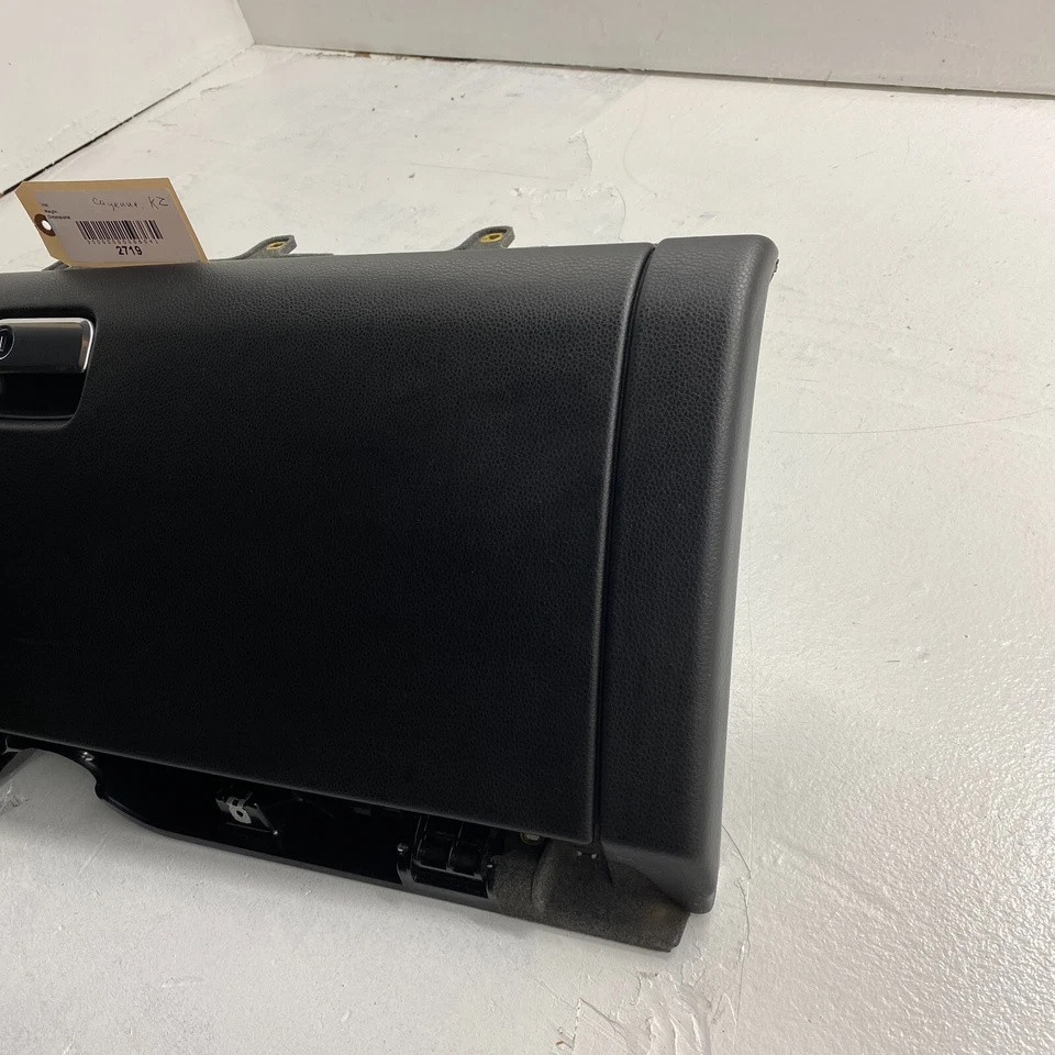 PORSCHE CAYENNE - GUANTERA TABLERO GRIS OEM 2011-2018 Foto 3 de 4