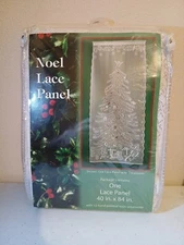 Quaker Lace Christmas Panel Lighted 40" x 84" 